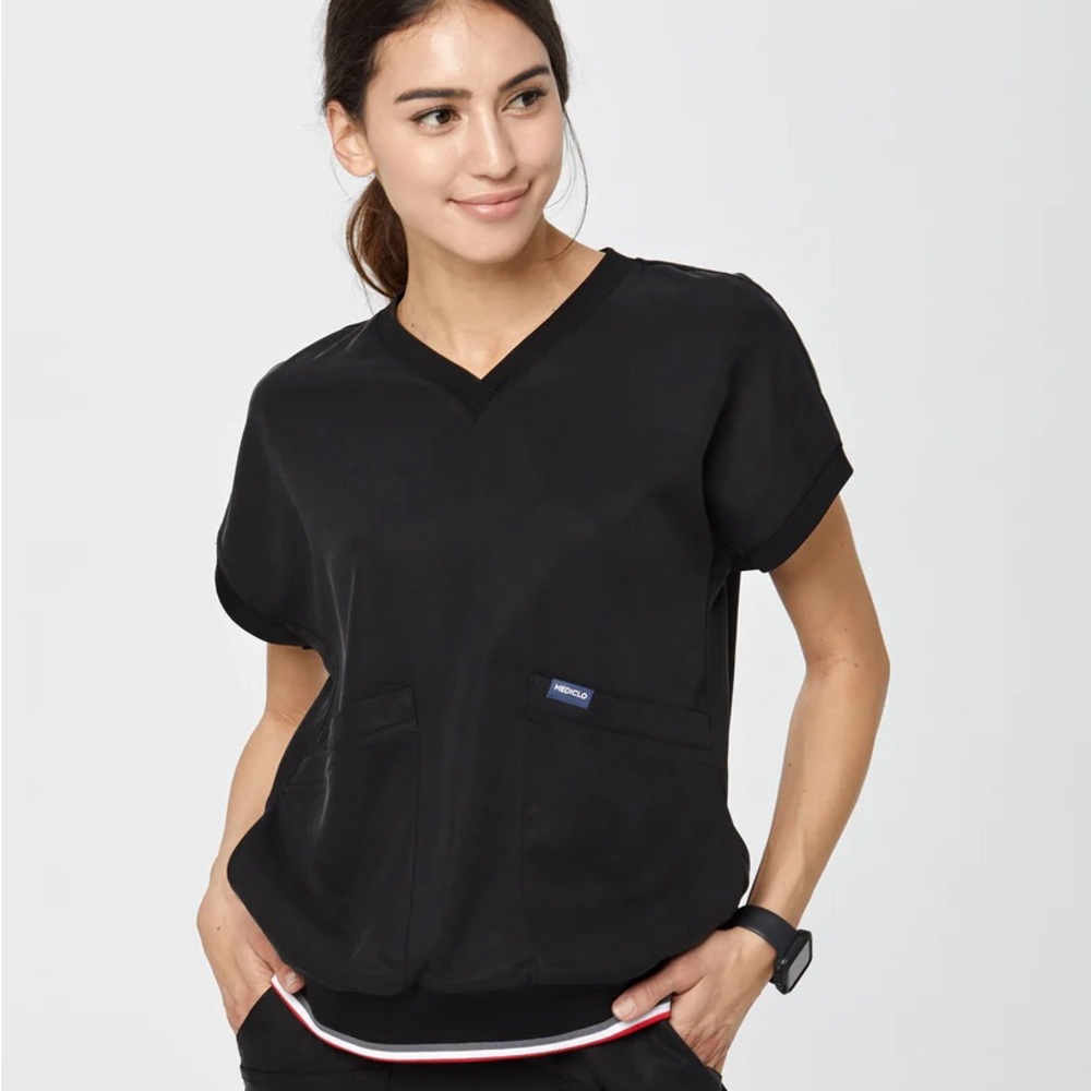 MEDICLO scrub set BLACK Lanai top/Catalina joggers size LARGE
